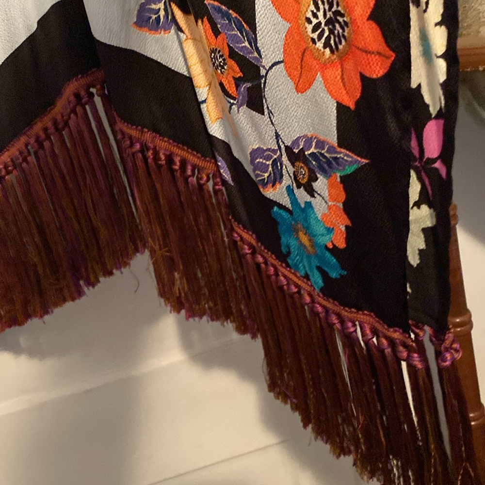 Etro Silk Elastane Stunning Print Fringe Hem Poncho New With Tags Made in Italy - Picture 12 of 16